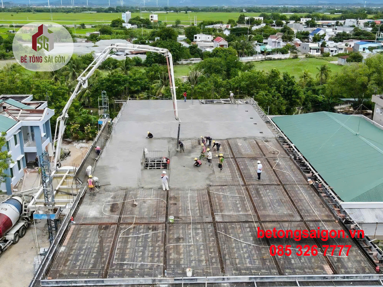 BÊ TÔNG TƯƠI. Sản phẩm chủ lực: công ty cung cấp hàng đầu về bê tông tươi tại TP. HCM và các vùng lân cận như Long An, Củ Chi, Bình Chánh, và Biên Hòa Đồng Nai.